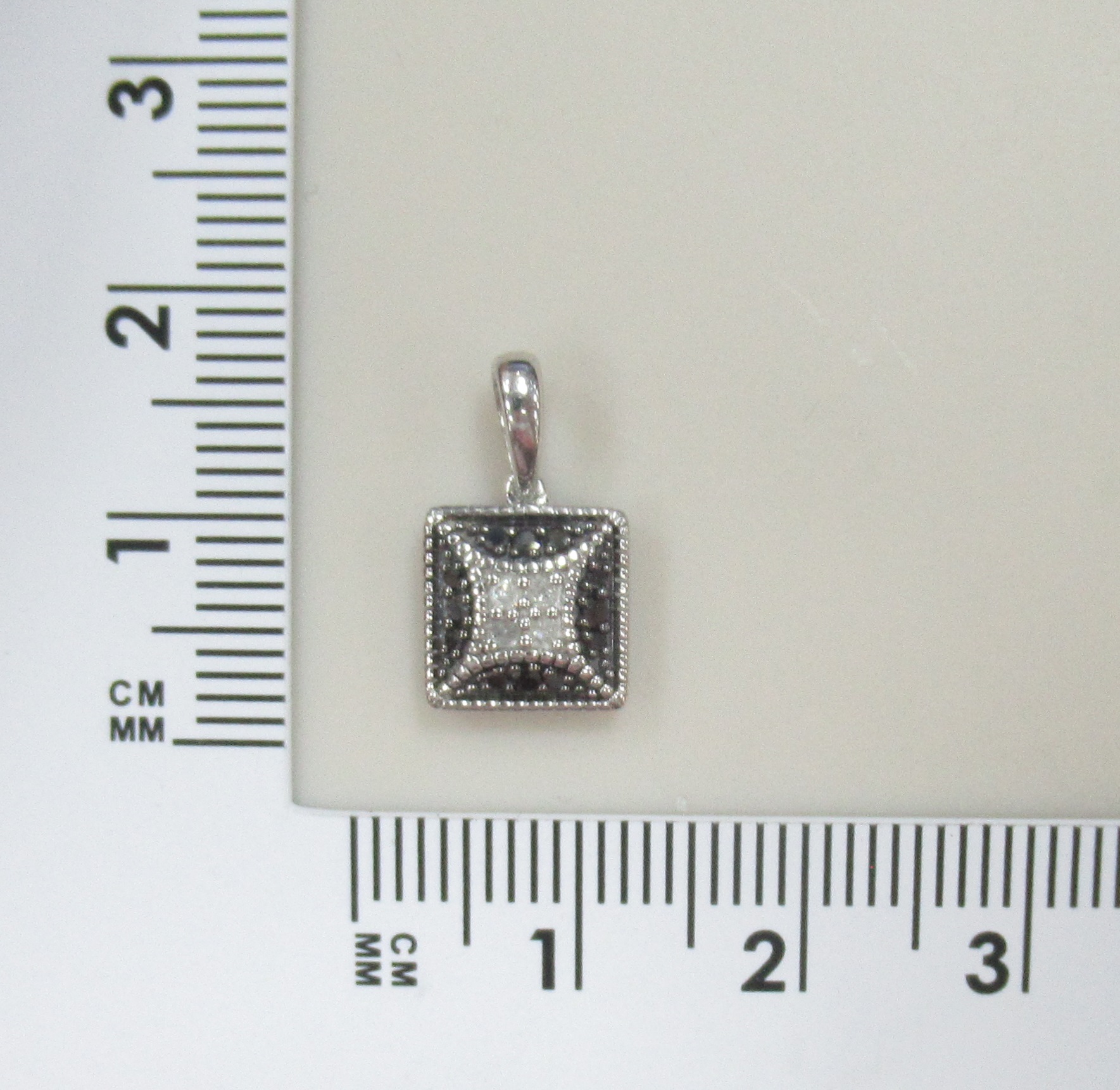 10421-000679 Подвеска (Ag 925)